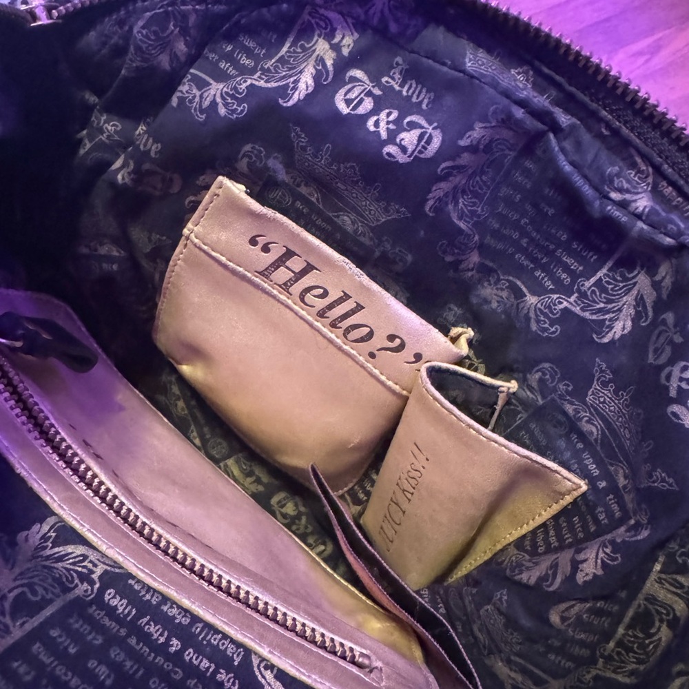 Juicy Couture Black Leather Shoulder Bag With Engagement Ring - Picture 4 of 7